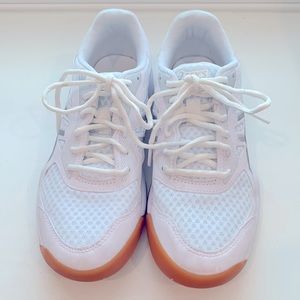 ASICS Upcourt 5 Women’s Size 7.5 Court Shoes